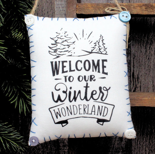 Wonderland Welcome Christmas Winter Peg Rail Hanger