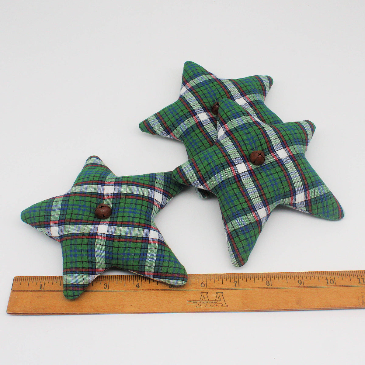 Primitive Homespun Fabric Star Bowl Fillers – Set of 3 Green Holiday Plaid