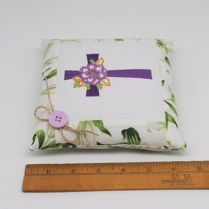 Easter Floral Cross Pillow Tuck – 6x6 Embroidered Spring Decor