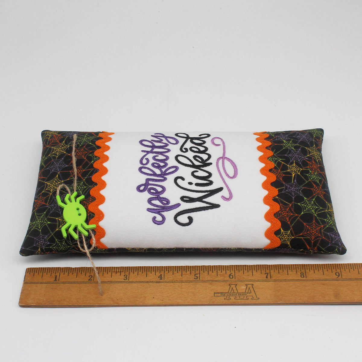 Perfectly Wicked Halloween Mini Pillow Tuck – Embroidered Bowl Filler