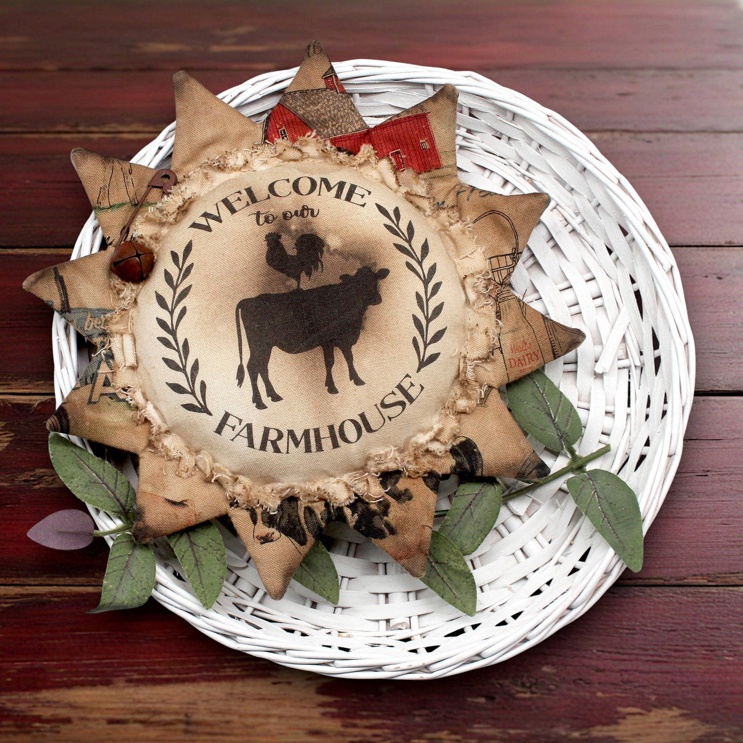 Primitive sunflower ornament with the text Welcome to our farmhouse